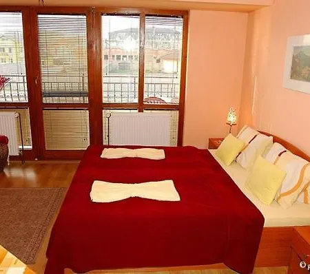 Rubin Apartment Velky Meder